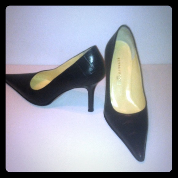 Kenneth Cole pumps! Sold on vinted!