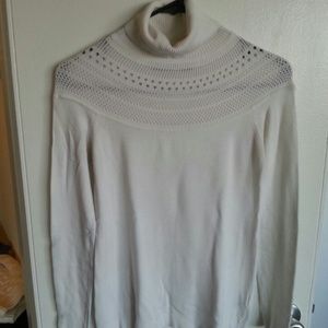 Zara Off-White Sweater - Size M