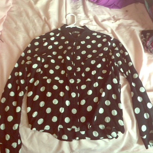 Black, white polka dotted top