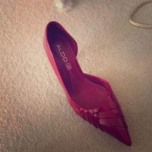 Aldo kitten heel 2" sz7