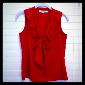 Tie-neck sleeveless blouse