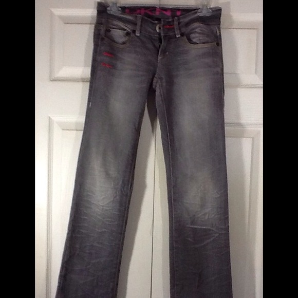 DKNY Jeans in gray with cool Pink detail - Picture 2 of 3