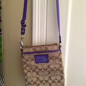 Authentic Coach Poppy Cross body 🌷