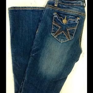 Z2 Jeans Bootcut with star pockets.