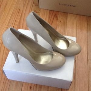 Nine West tan heels