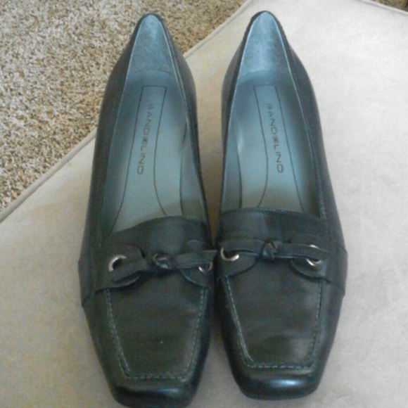 Black leather kitten heels