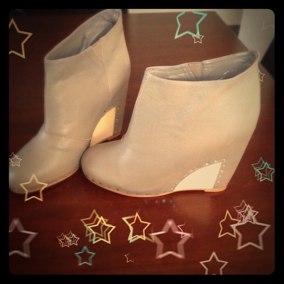 Leather Platform Wedge Booties in Taupe