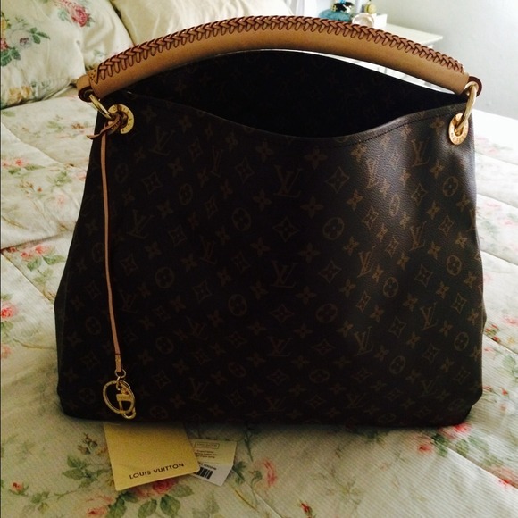 Louis Vuitton Monogram Artsy GM