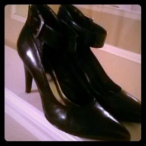 Nine West pumps