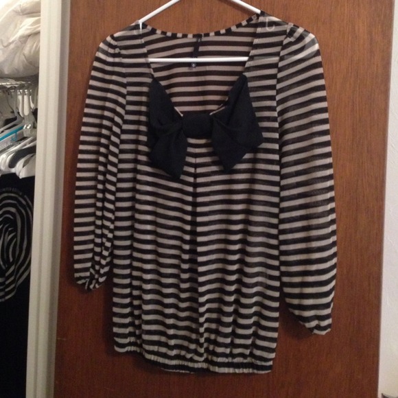 Super cute brown and black stripped shirt