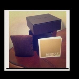 Michael kors watch boxes! ⌚️