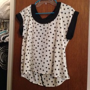 Super cute black and white shirt