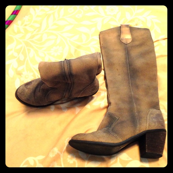 Spring Step boots. Barely worn. 8.5. Grey/navy.
