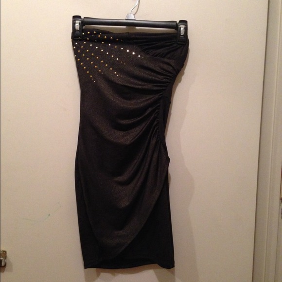 Detailed Black bodycon dress