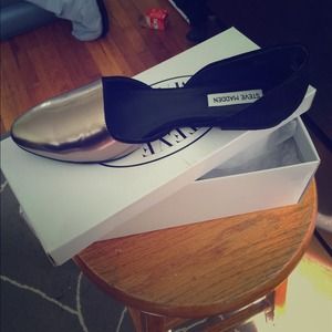 Steve Madden Vamp Flats