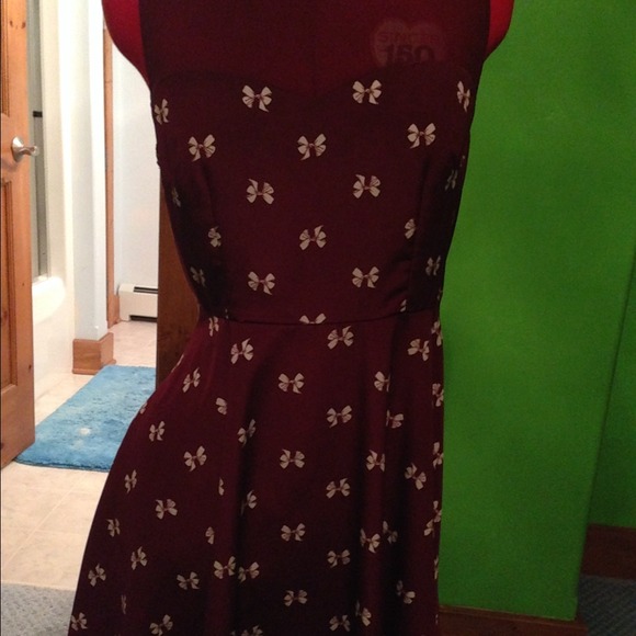 Adorable burgundy bow dress