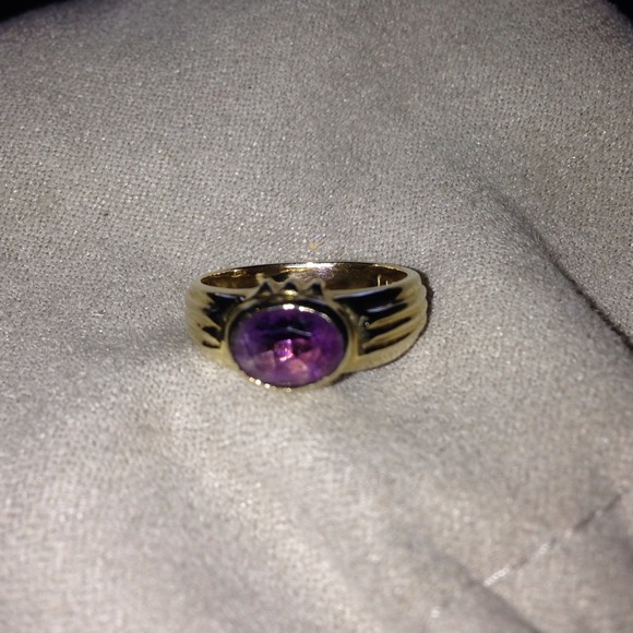 14K Gold with Real Amethyst Gem Ring, size 6 - Picture 2 of 4