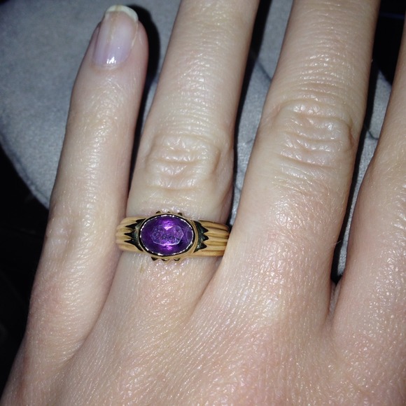 14K Gold with Real Amethyst Gem Ring, size 6 - Picture 3 of 4
