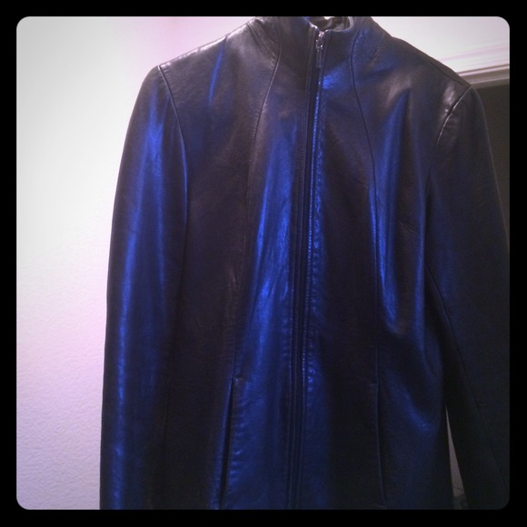Kenneth Cole 100% leather jacket