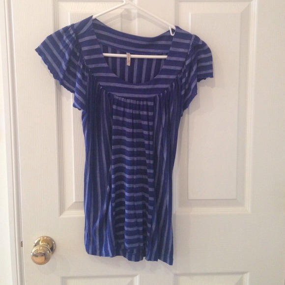 Navy striped top