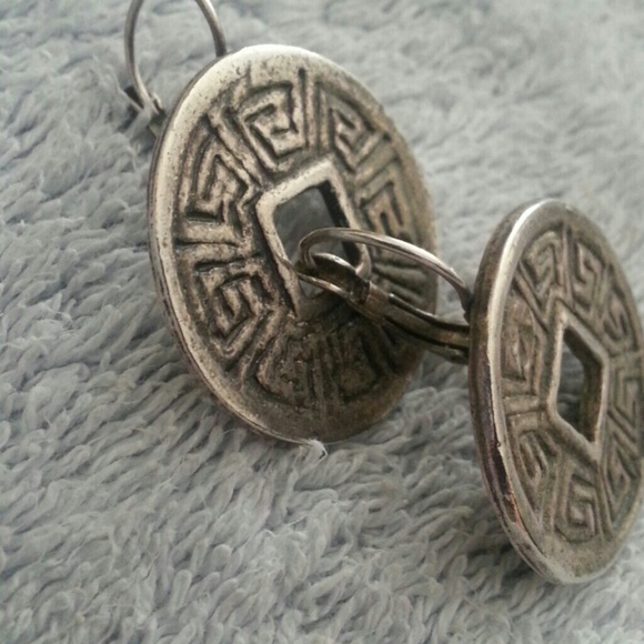 Tribal Aztec Round Vintage Antique Look Earrings - Picture 2 of 3