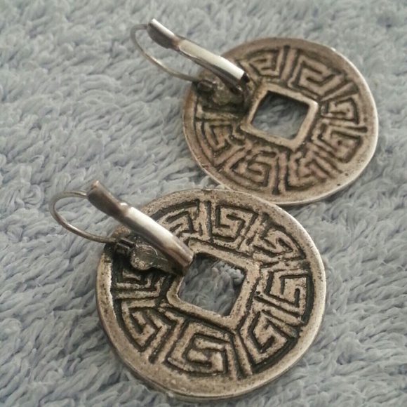 Tribal Aztec Round Vintage Antique Look Earrings - Picture 3 of 3