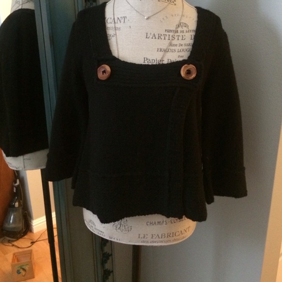 Cropped black sweater