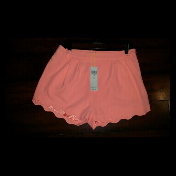 **REDUCED** BCBG Coral Shorts