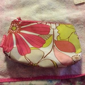 Cosmetic bag