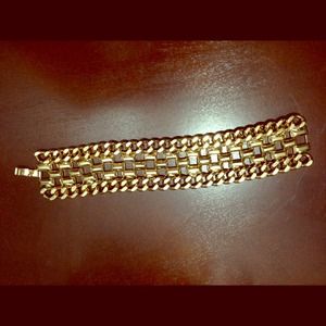 HM Gold bracelet.