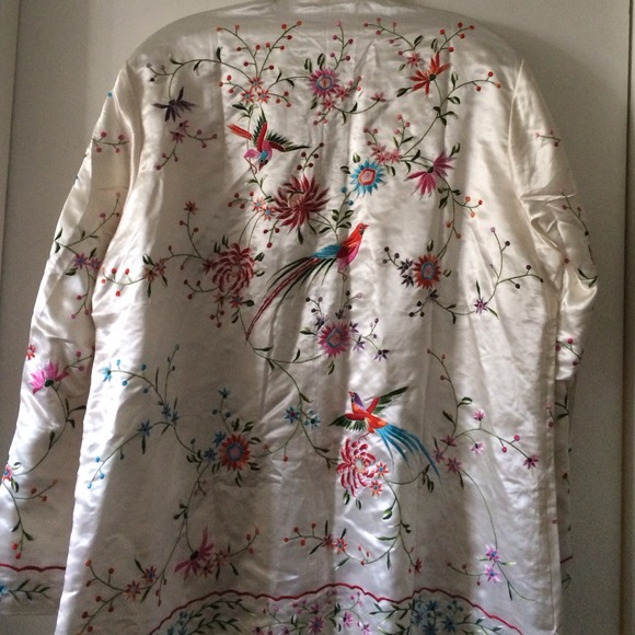 NEW Embroidered toggle jacket. - Picture 3 of 4