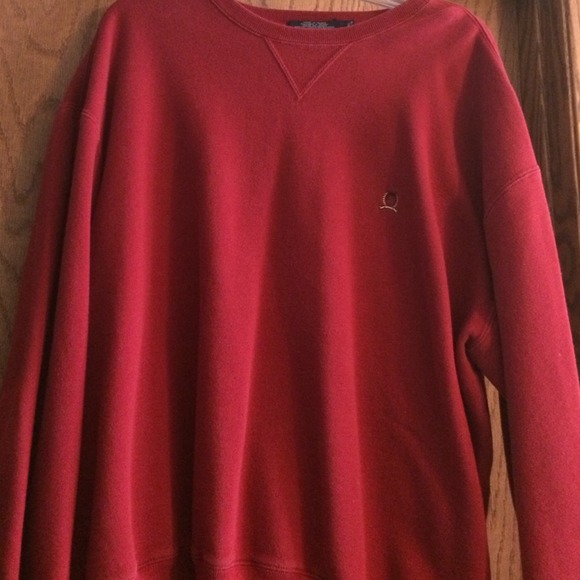 Tommy Hilfiger sweatshirt.