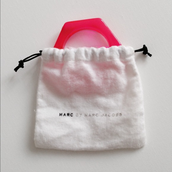 SOLD 💥 Marc by Marc Jacobs Bangle - Picture 2 of 4