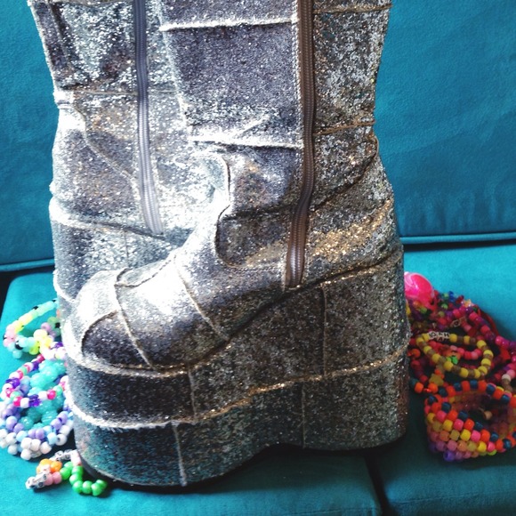 Demonia 305 glitter stacks ✨