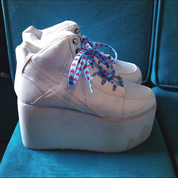 YRU qozmo high top sneakers