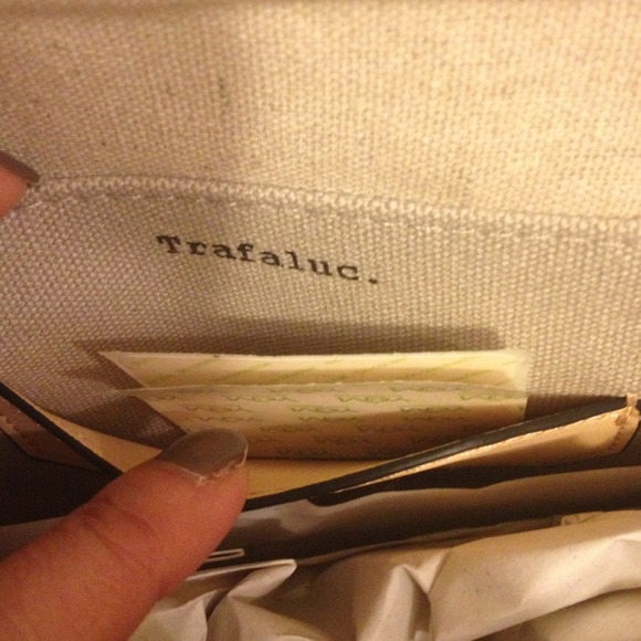 🚫🚫🚫🚫🚫SOLD Zara basic clutch🚫🚫🚫🚫🚫! - Picture 4 of 4