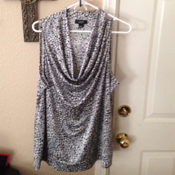 Sleeveless silver/black/white SO CUTE