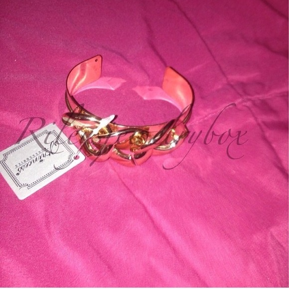 Bangle - Picture 1 of 1