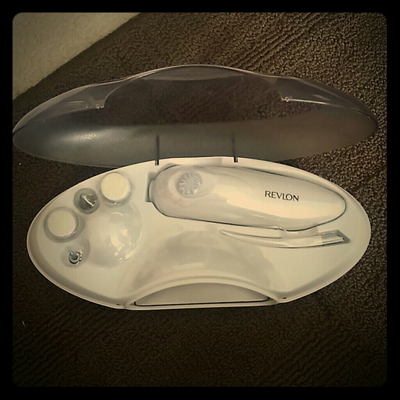 Revlon manicure set