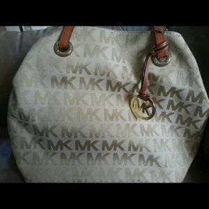 Authentic Michaels Kors handbag