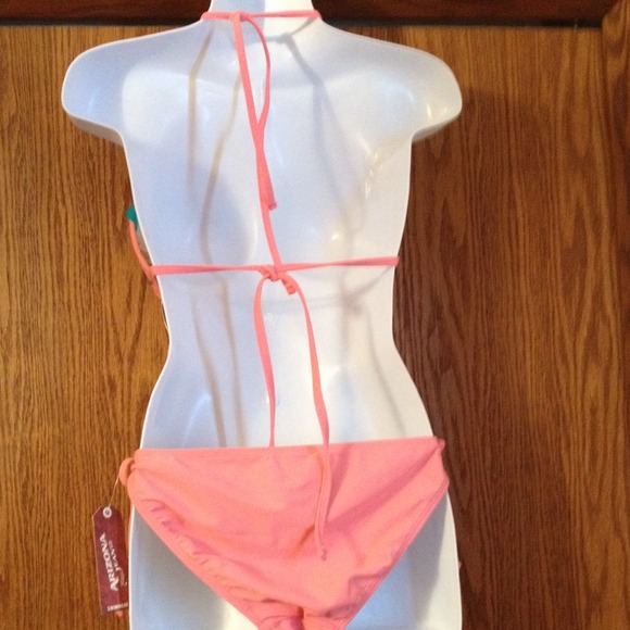 Ruffles and sequin embellished push up bikini - Picture 4 of 4