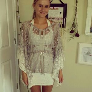 SCRAPBOOK Lace Kimono
