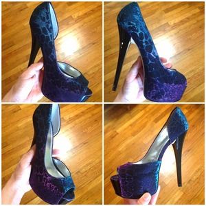 Size 7/7.5 Animal Print Iridescent Heels