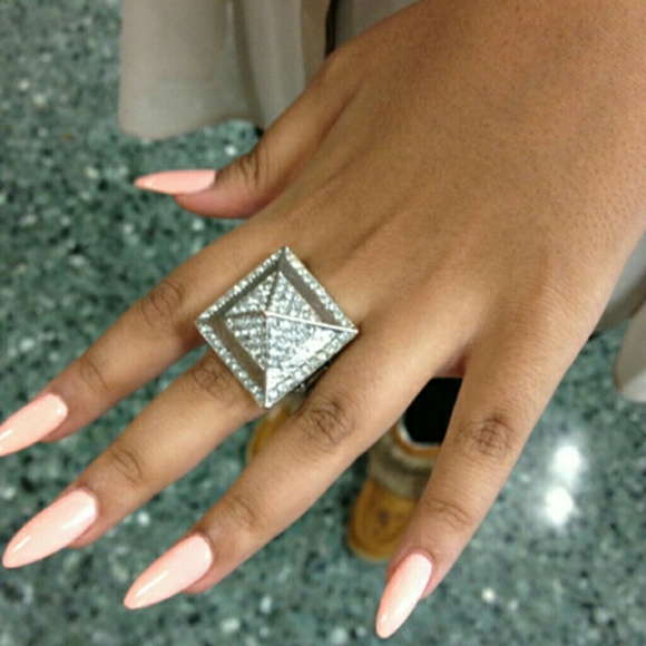 Pyramid Ring