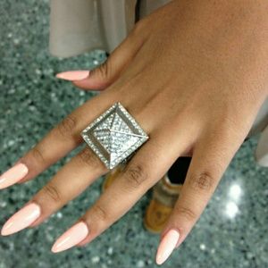 Pyramid Ring