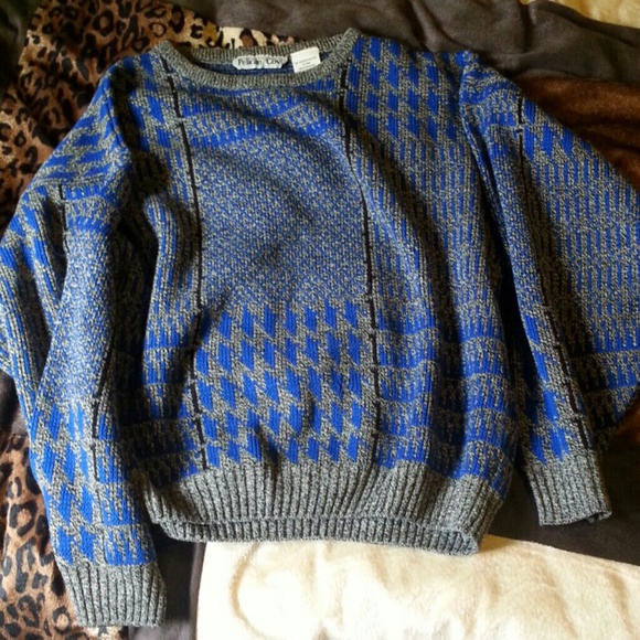 Sweater - Picture 1 of 1