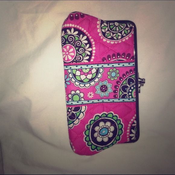 Vera Bradley Cupcakes Pink clutch wallet