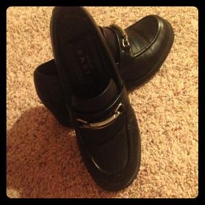 Diba East women's dress shoes!