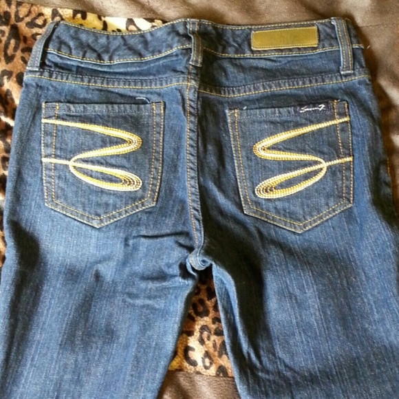 Jeans - Picture 2 of 3