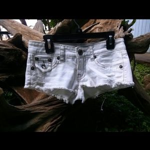 D-FUZ premium denimwear shorts